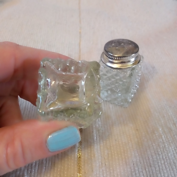 Mini Salt and Pepper Shakers - Picture 6 of 9